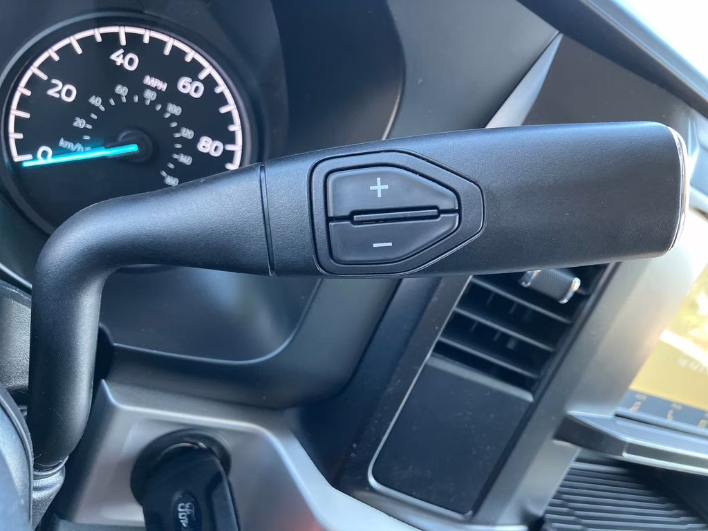 2026 Oxford White Ford Super Duty F-250 SRW XL 4X4 Truck