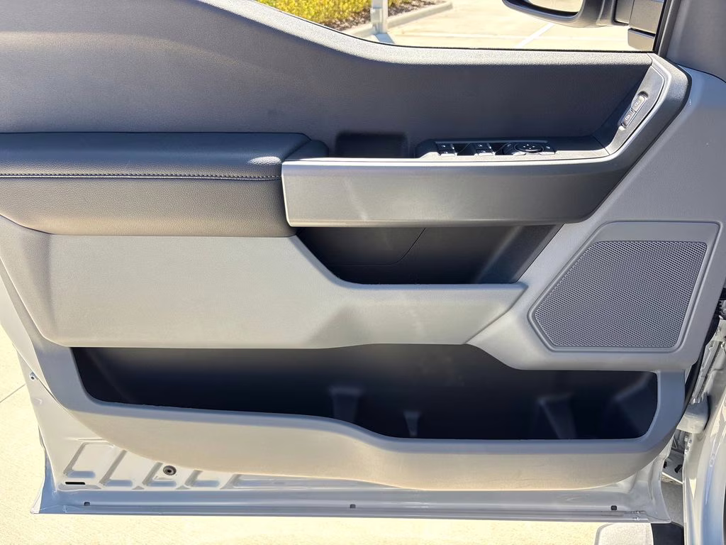 2026 Avalanche Ford Super Duty F-250 SRW XL 4X4 Truck