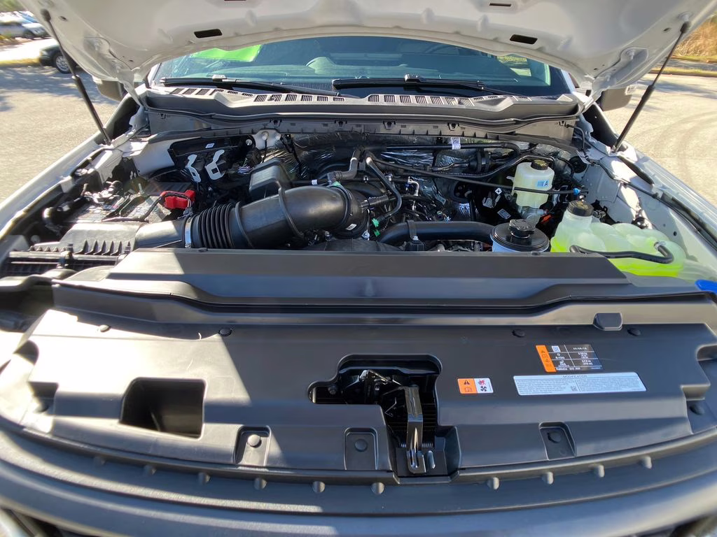 2026 Oxford White Ford Super Duty F-250 SRW XL 4X4 Truck