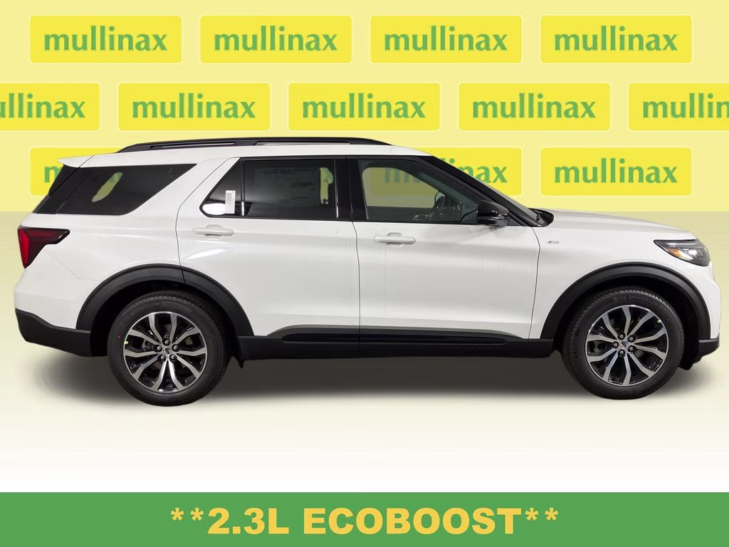 2026 Star White Metallic Tri-Coat Ford Explorer ST-Line RWD SUV