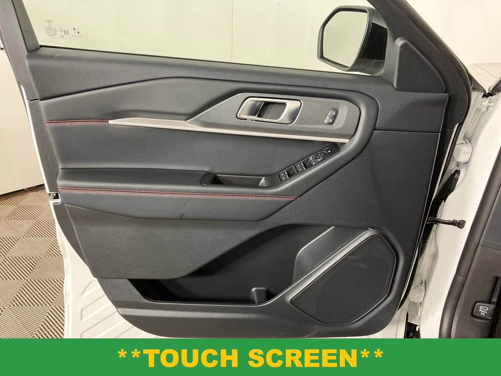 2026 Star White Metallic Tri-Coat Ford Explorer ST-Line RWD SUV