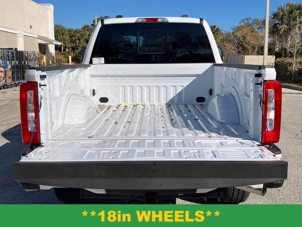 2026 Oxford White Ford Super Duty F-250 SRW XL 4X4 Truck