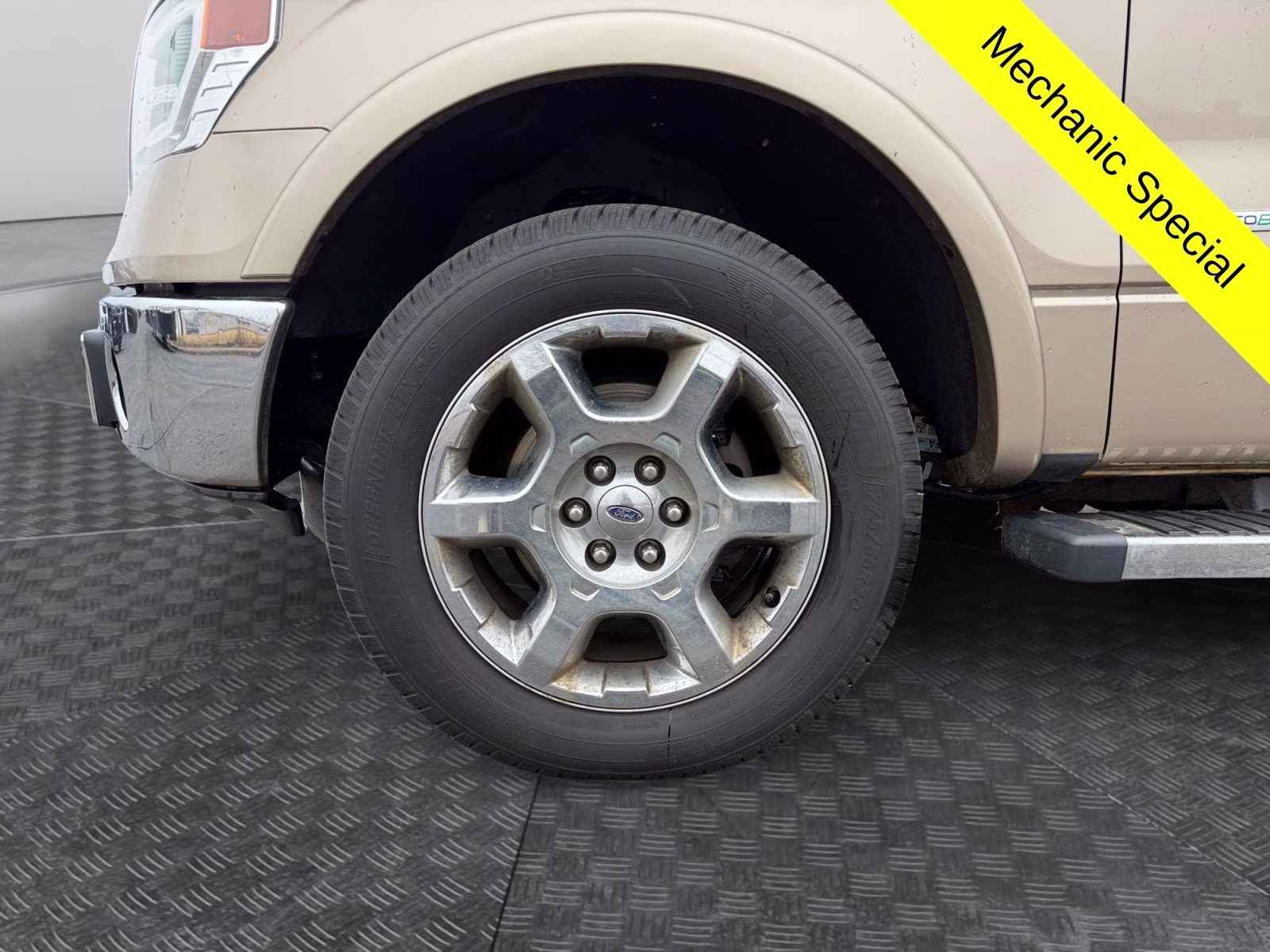 2013 Pale Adobe Metallic Ford F-150 Lariat 4X4 Truck