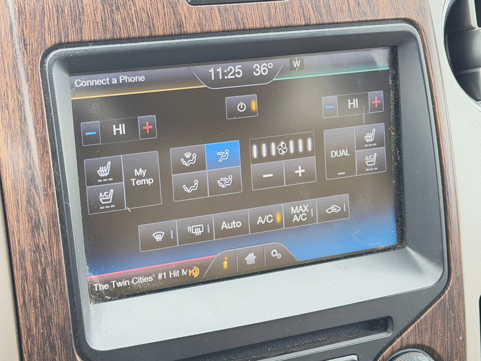 2013 Pale Adobe Metallic Ford F-150 Lariat 4X4 Truck