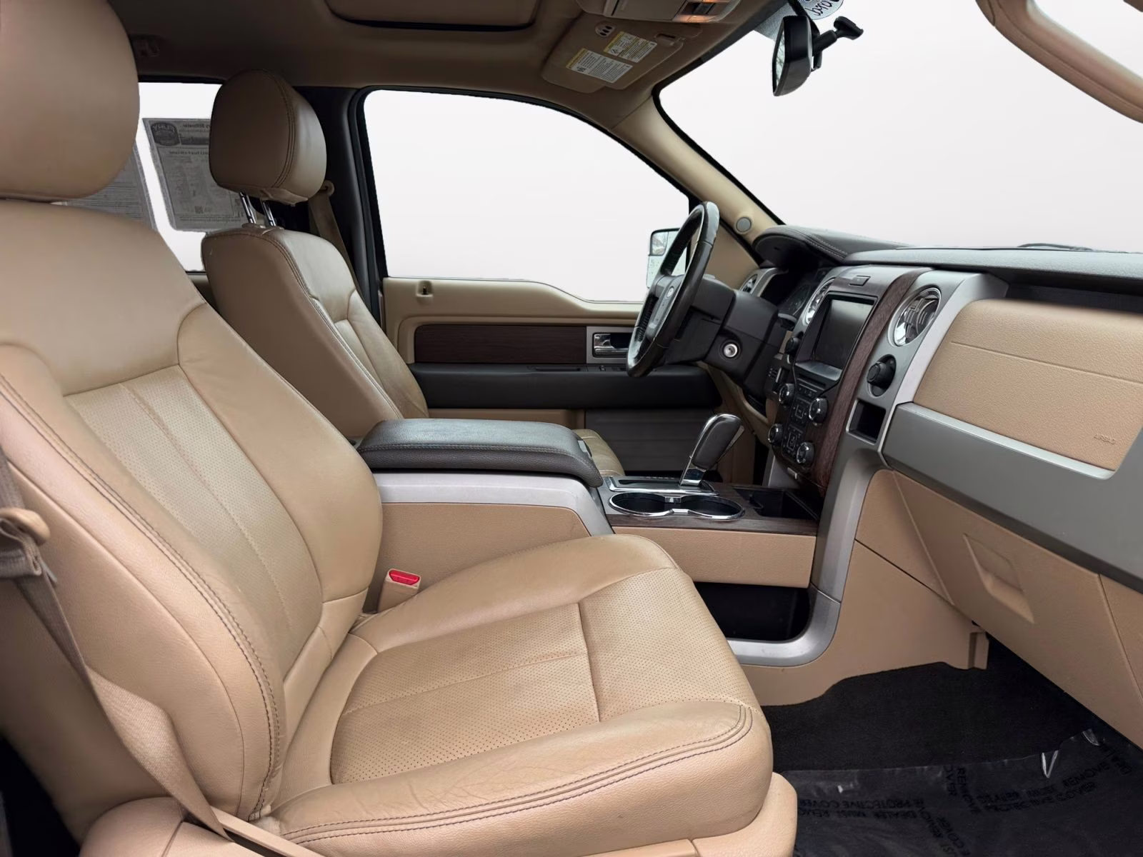 2013 Pale Adobe Metallic Ford F-150 Lariat 4X4 Truck