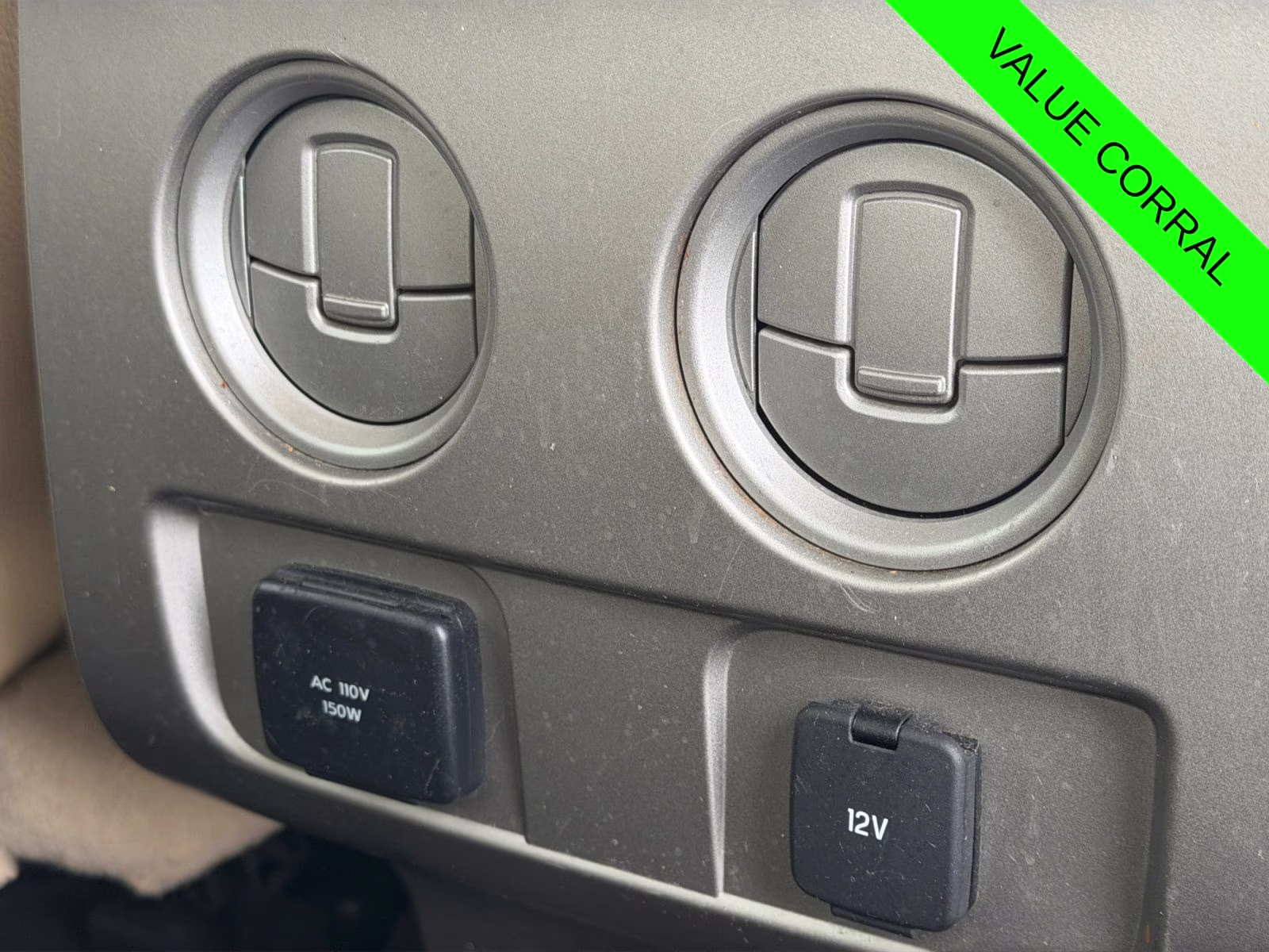 2013 Pale Adobe Metallic Ford F-150 Lariat 4X4 Truck