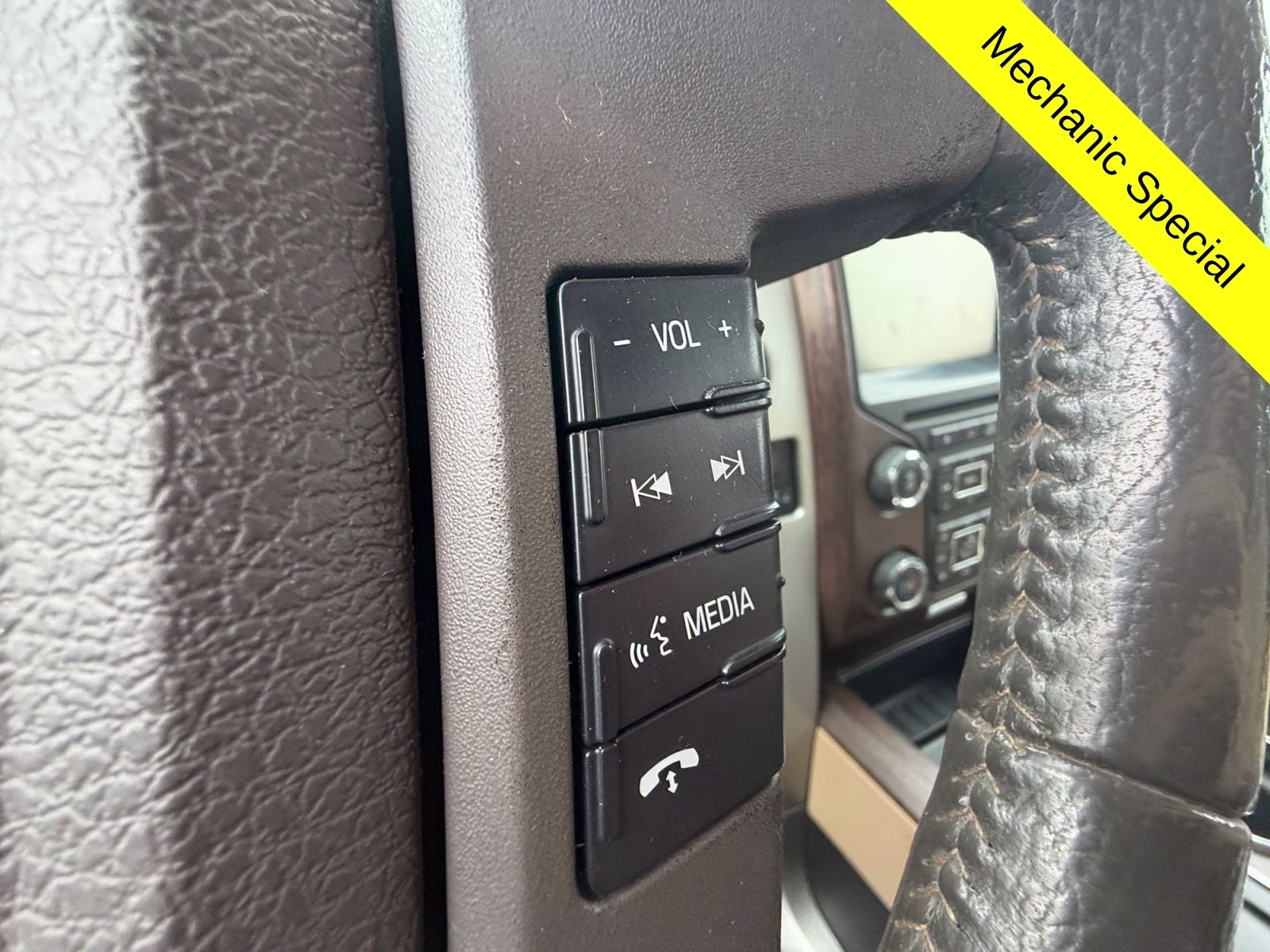 2013 Pale Adobe Metallic Ford F-150 Lariat 4X4 Truck