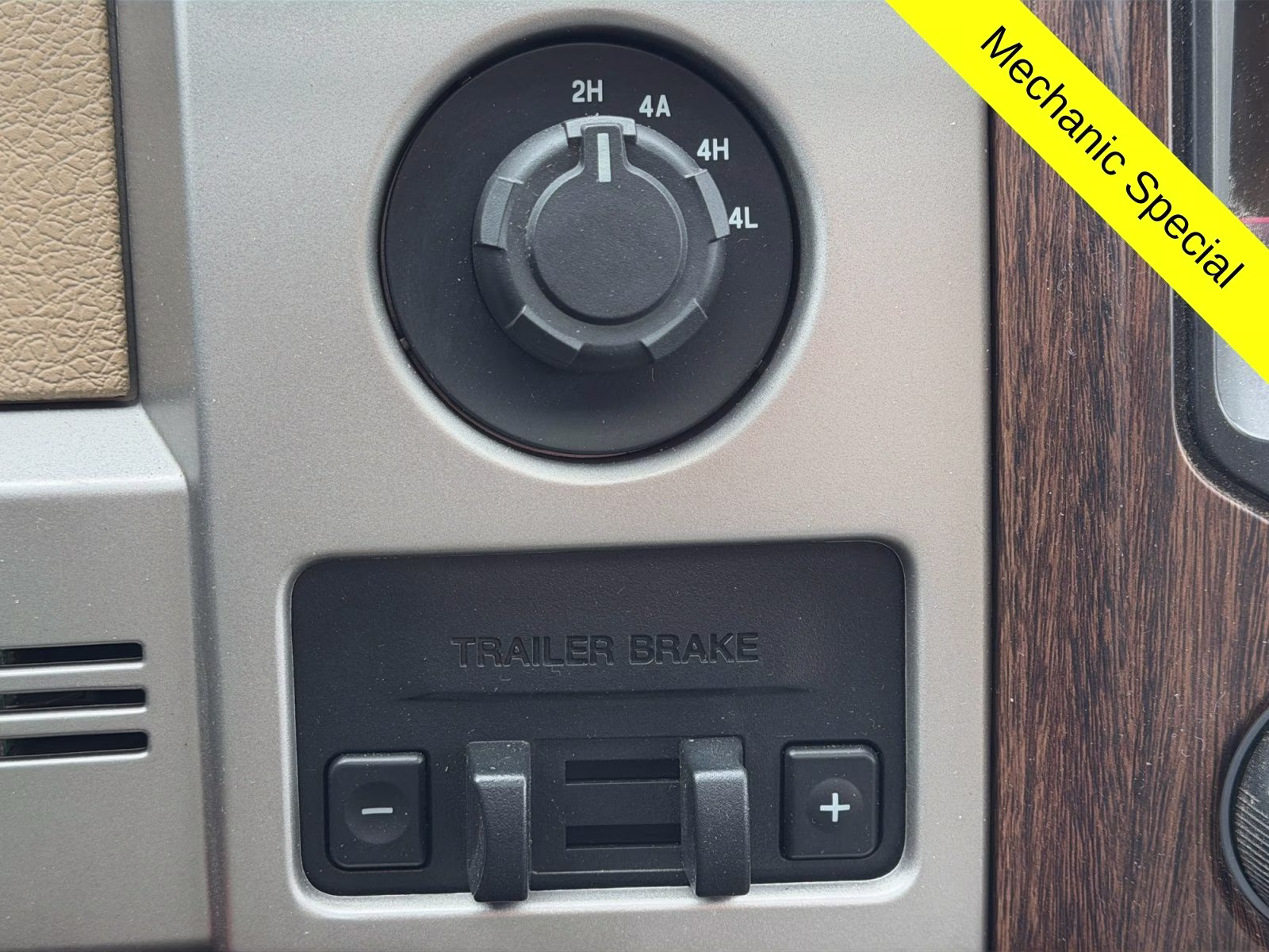 2013 Pale Adobe Metallic Ford F-150 Lariat 4X4 Truck
