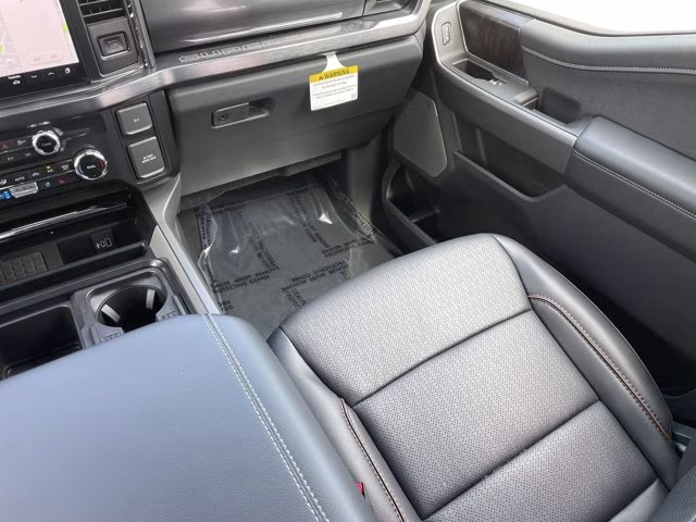 2026 Agate Black Metallic Ford Super Duty F-250 SRW LARIAT RWD Truck