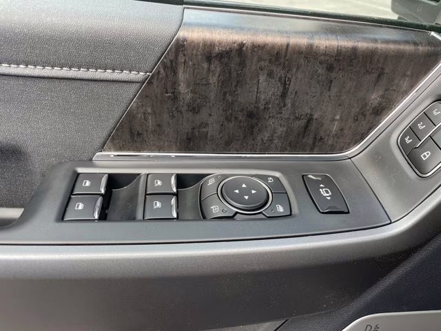 2026 Agate Black Metallic Ford Super Duty F-250 SRW LARIAT RWD Truck