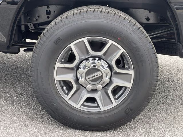 2026 Agate Black Metallic Ford Super Duty F-250 SRW LARIAT RWD Truck