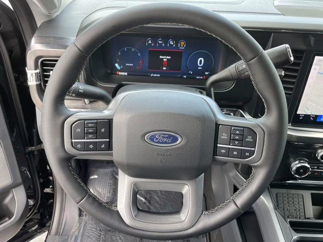 2026 Agate Black Metallic Ford Super Duty F-250 SRW LARIAT RWD Truck