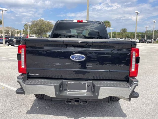 2026 Agate Black Metallic Ford Super Duty F-250 SRW LARIAT RWD Truck