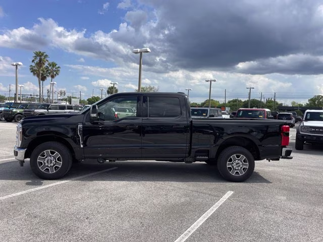 2026 Agate Black Metallic Ford Super Duty F-250 SRW LARIAT RWD Truck