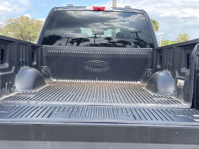 2026 Agate Black Metallic Ford Super Duty F-250 SRW LARIAT RWD Truck