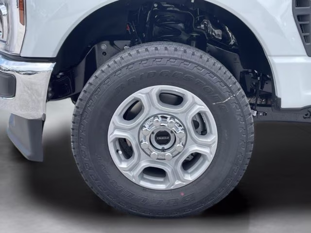 2026 Avalanche Ford Super Duty F-250 SRW XLT 4X4 Truck