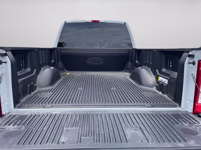 2026 Avalanche Ford Super Duty F-250 SRW XLT 4X4 Truck