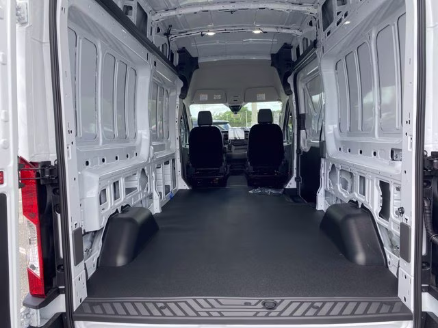2026 Oxford White Ford Transit Cargo Van Base RWD Van