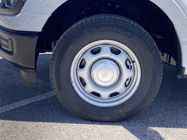 2026 Oxford White Ford F-150 XL RWD Truck