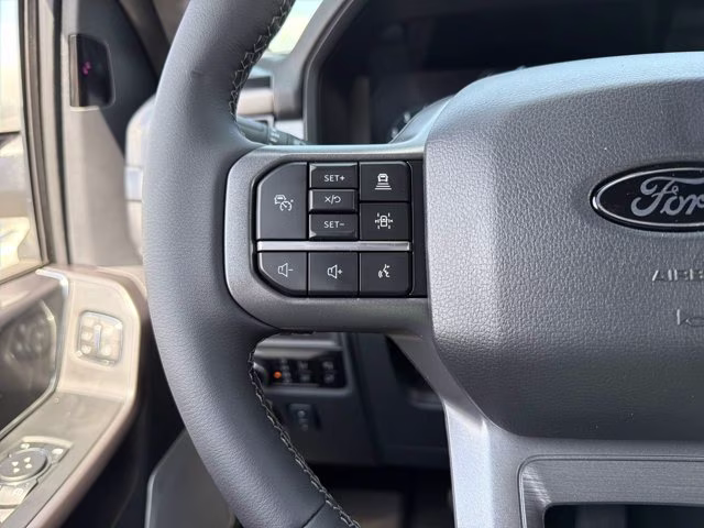 2026 Star White Metallic Tri-Coat Ford F-150 LARIAT 4X4 Truck