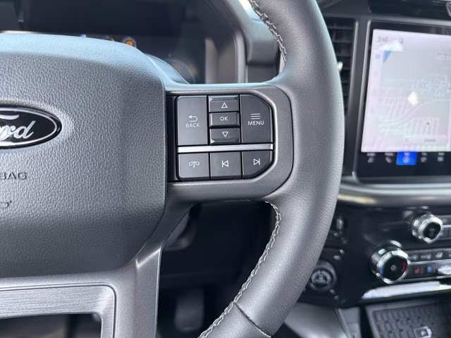 2026 Star White Metallic Tri-Coat Ford F-150 LARIAT 4X4 Truck