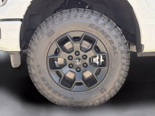 2026 Star White Metallic Tri-Coat Ford F-150 LARIAT 4X4 Truck