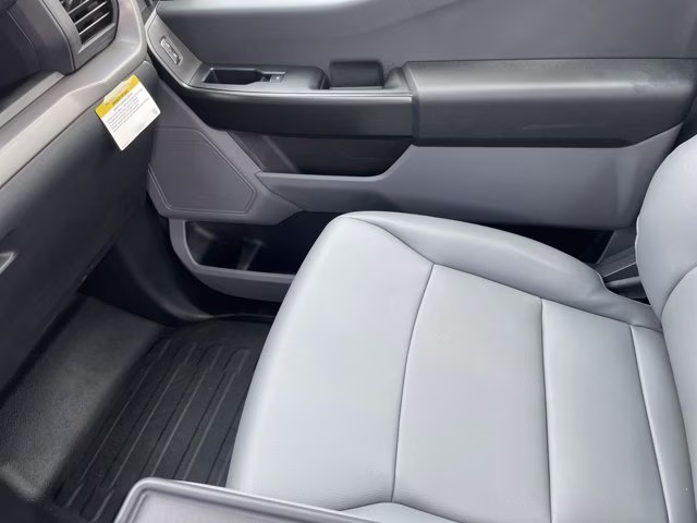 2026 Oxford White Ford F-150 XL RWD Truck