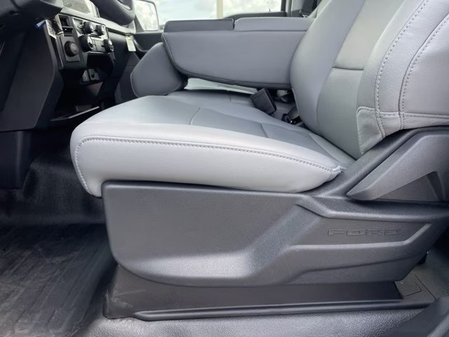 2026 Oxford White Ford F-150 XL RWD Truck