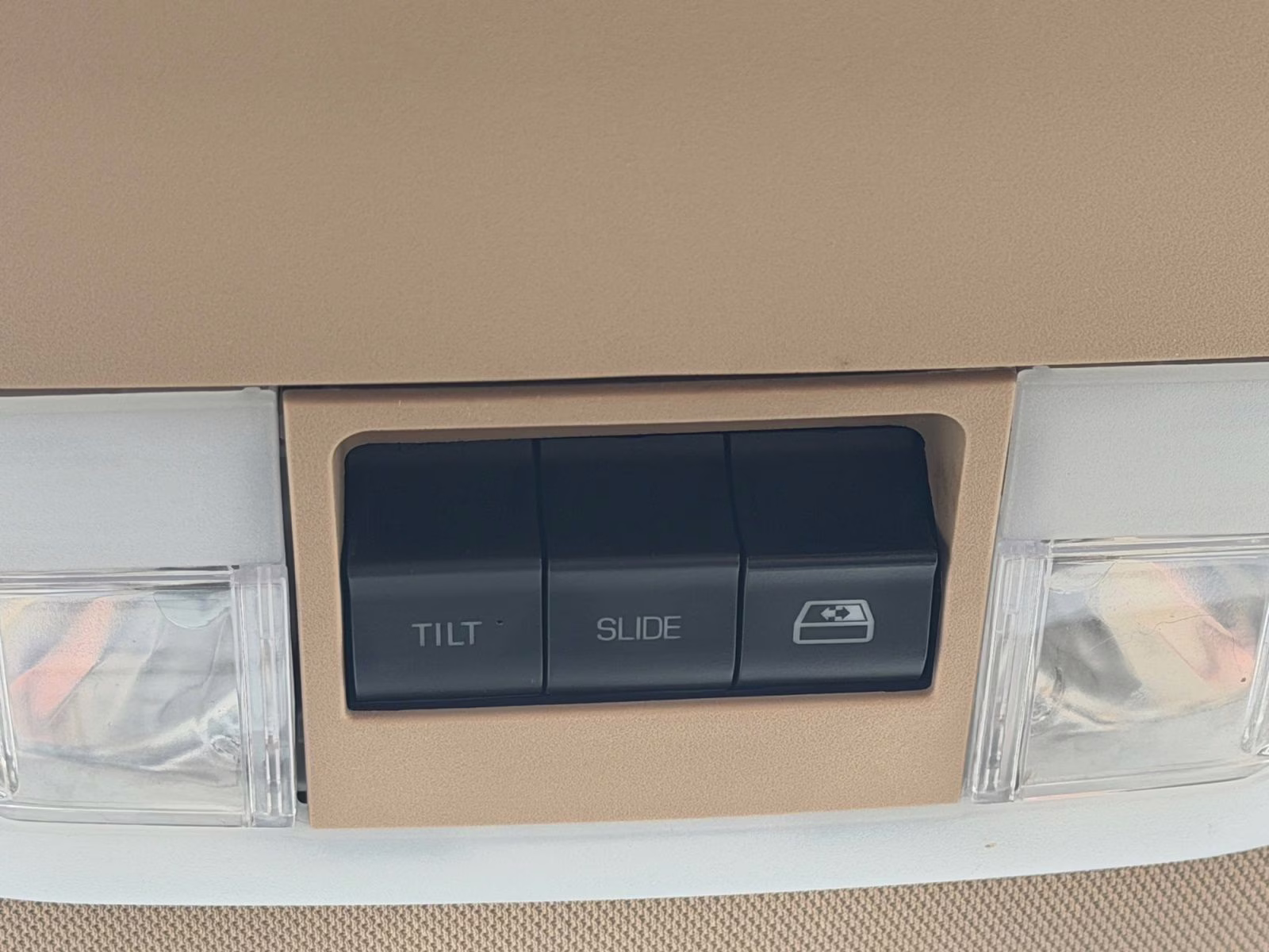 2013 Pale Adobe Metallic Ford F-150 Lariat 4X4 Truck