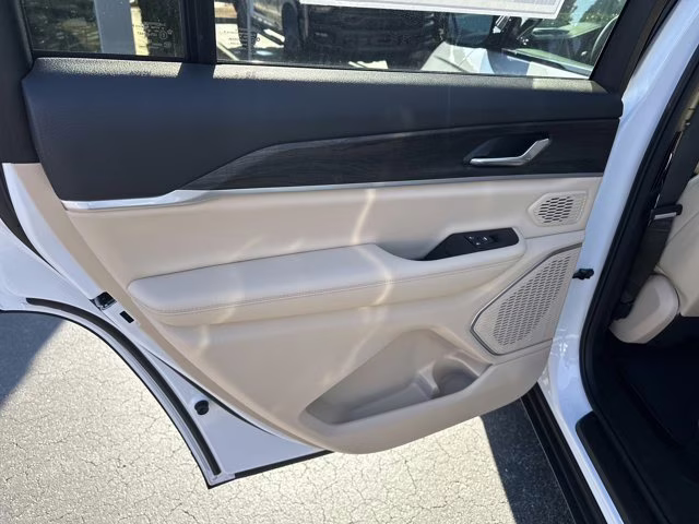 2026 Bright White Clearcoat Jeep Grand Cherokee L Limited RWD SUV