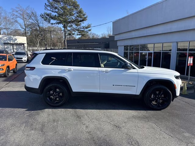 2026 Bright White Clearcoat Jeep Grand Cherokee L Limited RWD SUV