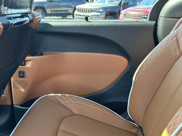 2026 Diamond Black Crystal Pearlcoat Chrysler Pacifica Pinnacle FWD Van