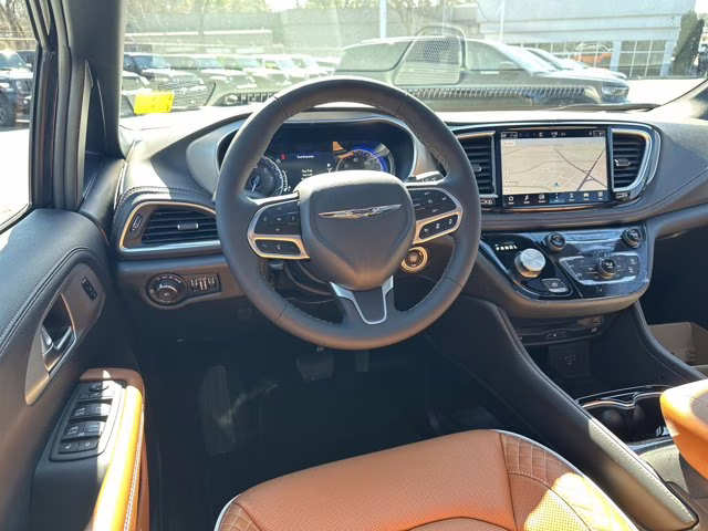 2026 Diamond Black Crystal Pearlcoat Chrysler Pacifica Pinnacle FWD Van