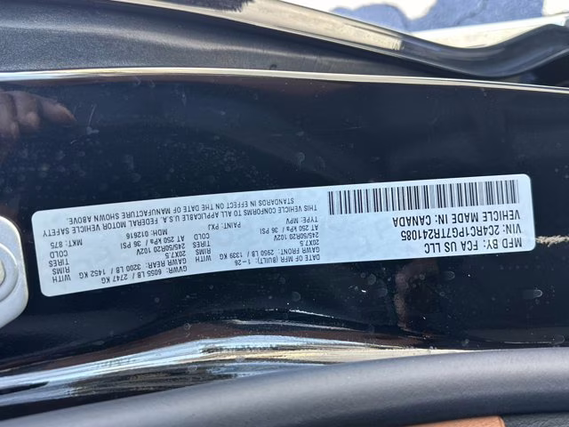 2026 Diamond Black Crystal Pearlcoat Chrysler Pacifica Pinnacle FWD Van