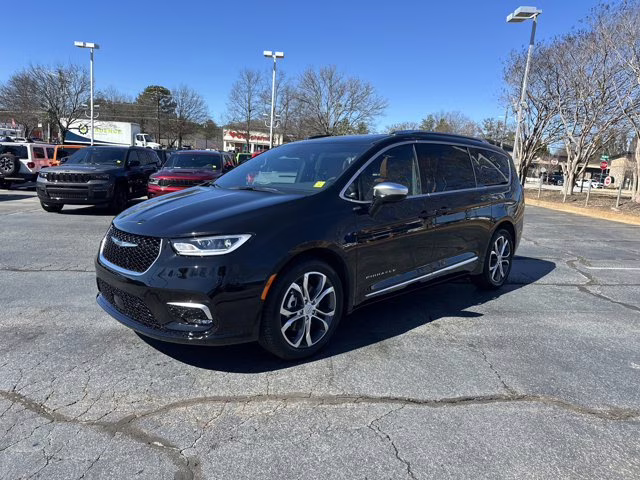 2026 Diamond Black Crystal Pearlcoat Chrysler Pacifica Pinnacle FWD Van