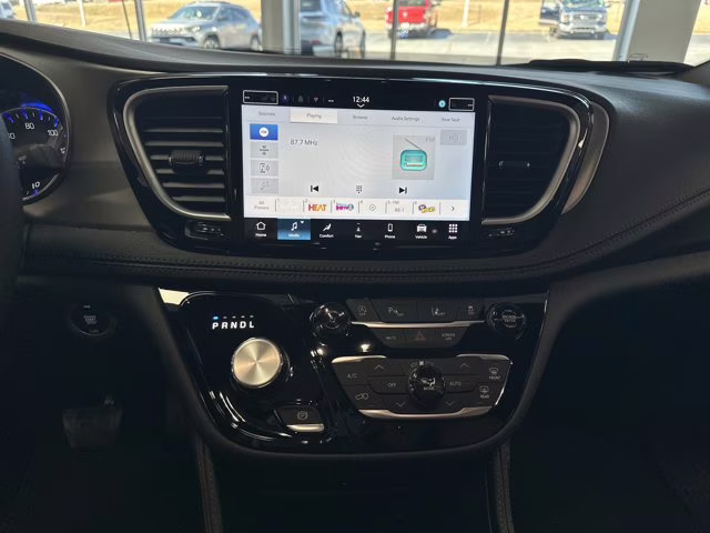 2026 Bright White Clearcoat Chrysler Pacifica Pinnacle FWD Van