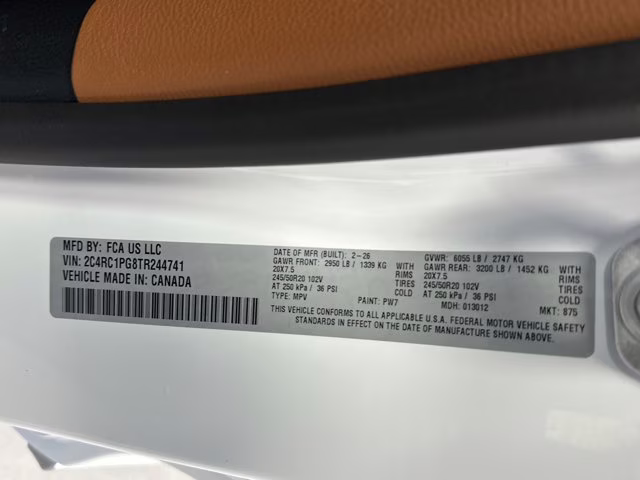 2026 Bright White Clearcoat Chrysler Pacifica Pinnacle FWD Van