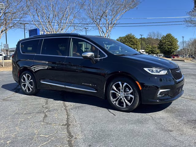2026 Diamond Black Crystal Pearlcoat Chrysler Pacifica Pinnacle FWD Van