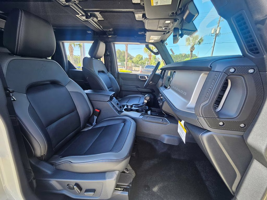 2026 Desert Sand Ford Bronco Outer Banks 4X4 SUV