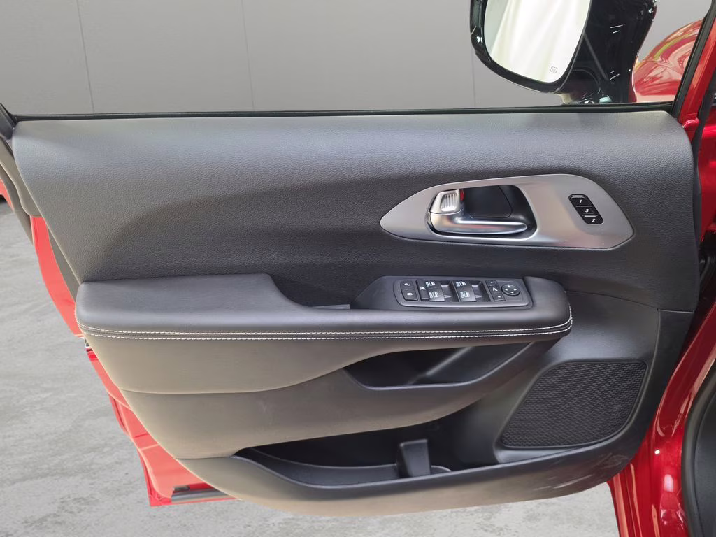 2026 Red Hot Pearlcoat Chrysler Pacifica Limited AWD Van