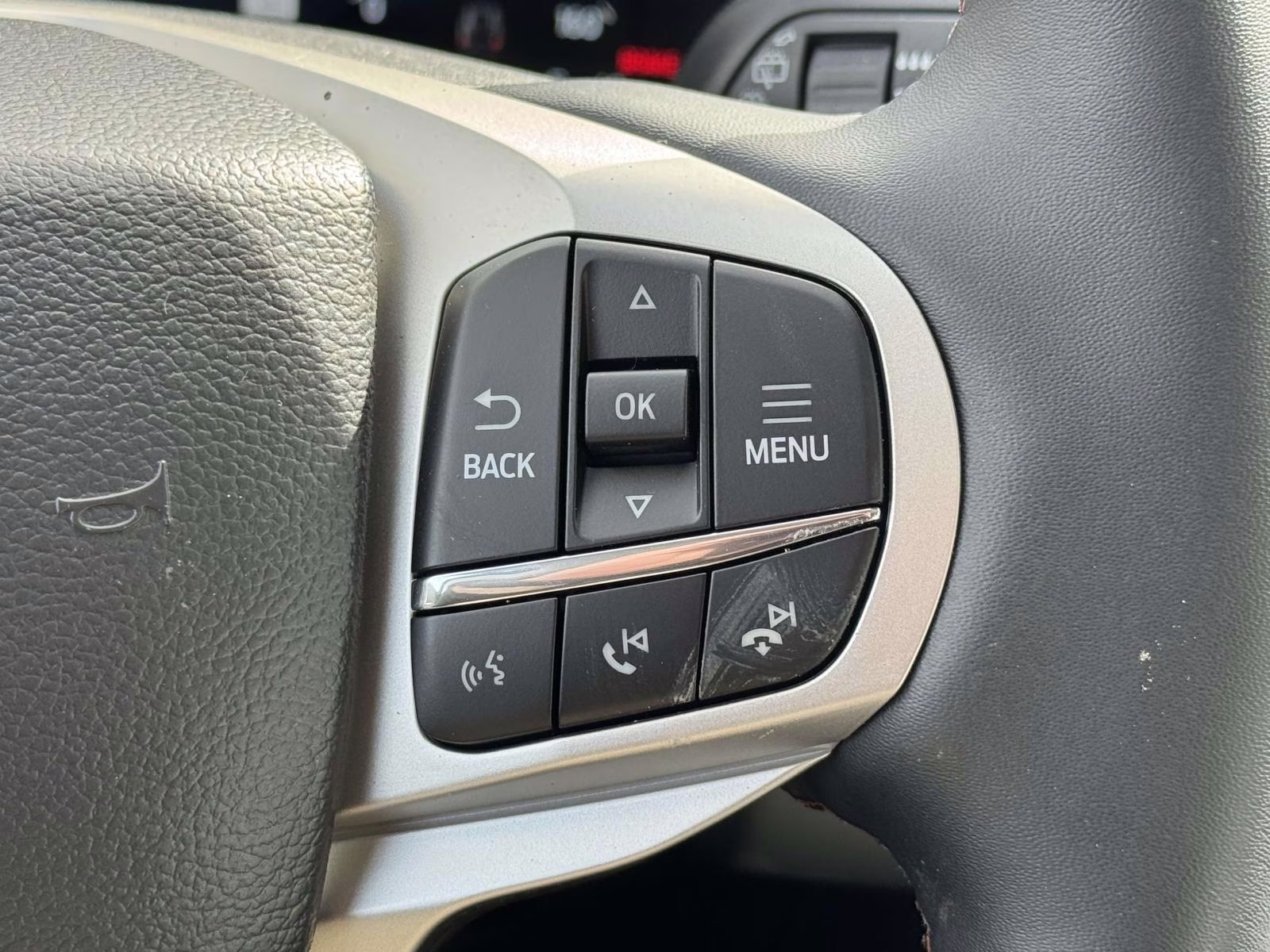 2026 Carbonized Gray Metallic Ford Explorer Active w/200A Pkg 4WD 4X4 SUV