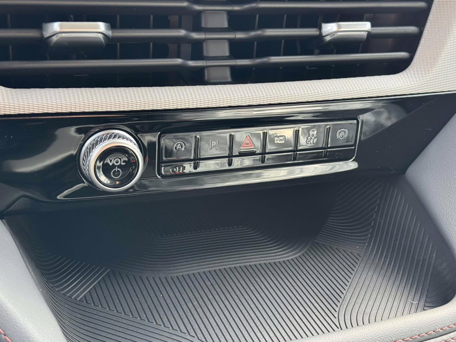 2026 Carbonized Gray Metallic Ford Explorer Active w/200A Pkg 4WD 4X4 SUV