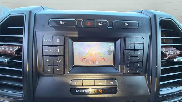 2019 Oxford White Ford F-150 XL 4X4 Truck