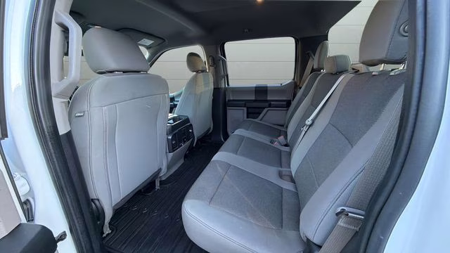 2019 Oxford White Ford F-150 XL 4X4 Truck