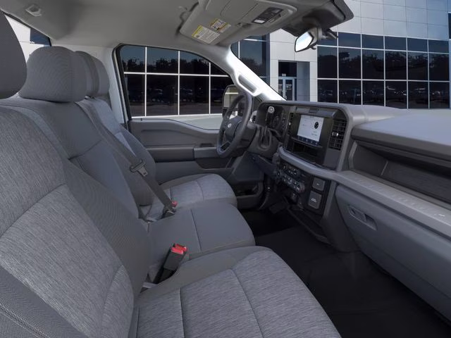 2025 Oxford White Ford Super Duty F-350 SRW XL 4X4 Truck