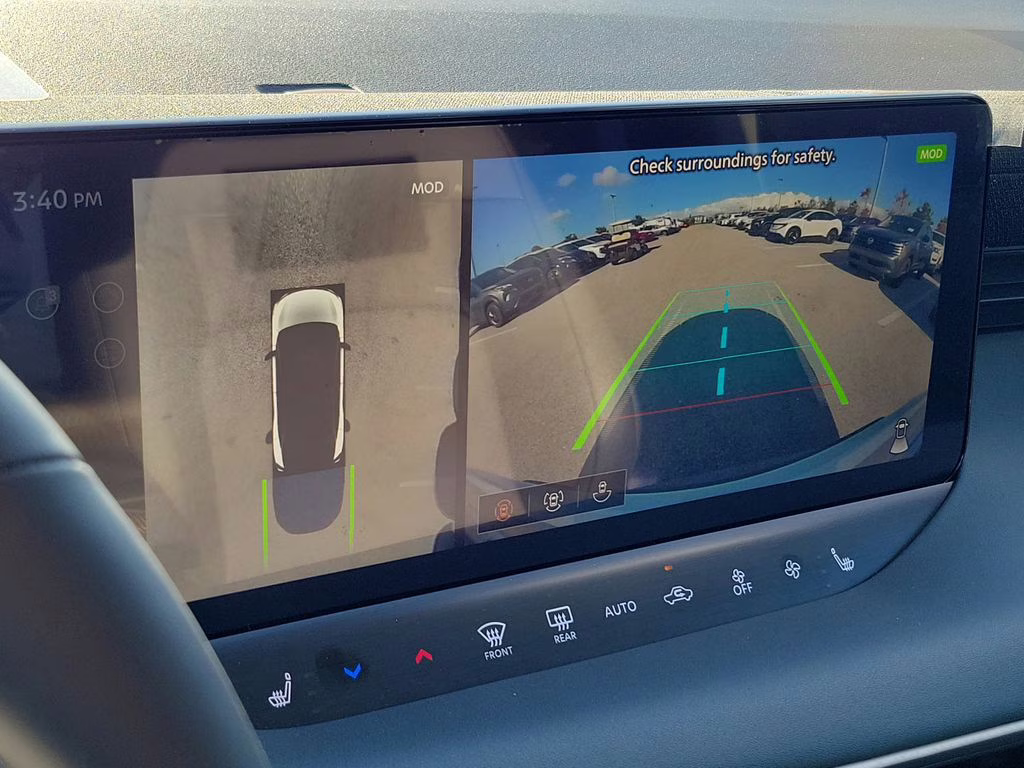 2026 White / Black Nissan LEAF SV+ FWD SUV