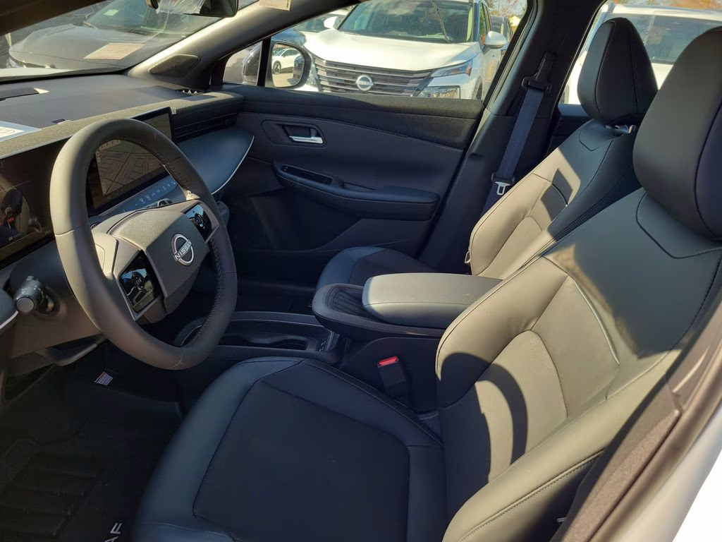 2026 White / Black Nissan LEAF SV+ FWD SUV