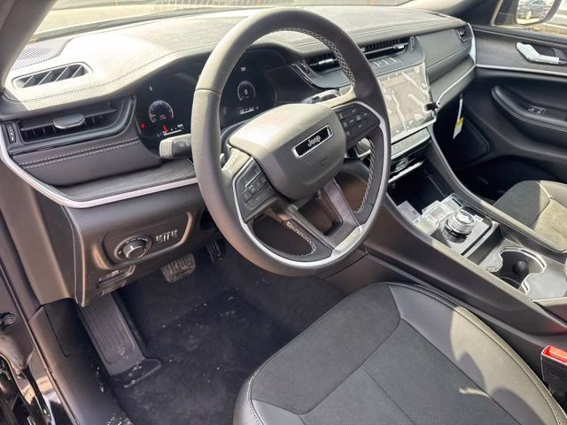 2026 Diamond Black Jeep Grand Cherokee L Altitude RWD SUV
