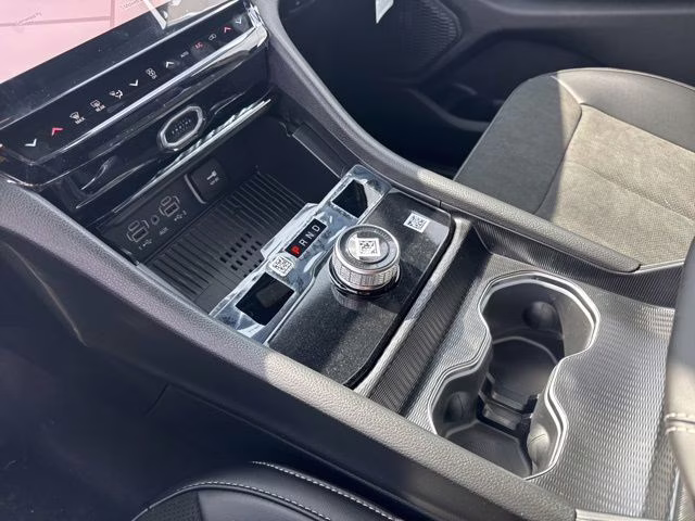 2026 Diamond Black Jeep Grand Cherokee L Altitude RWD SUV