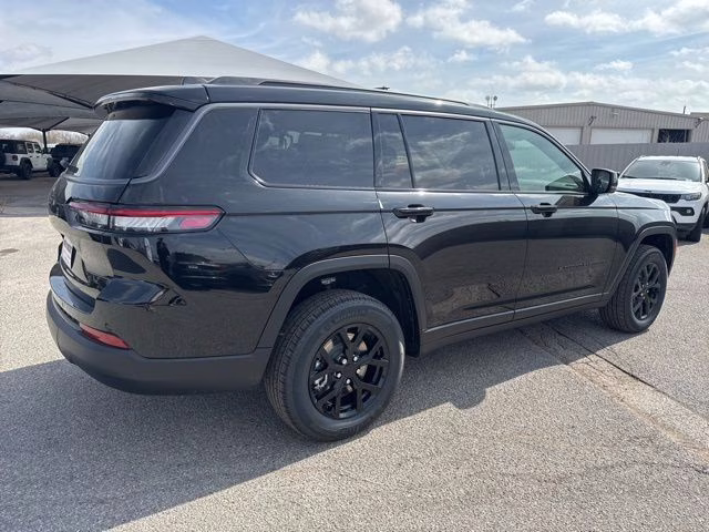 2026 Diamond Black Jeep Grand Cherokee L Altitude RWD SUV